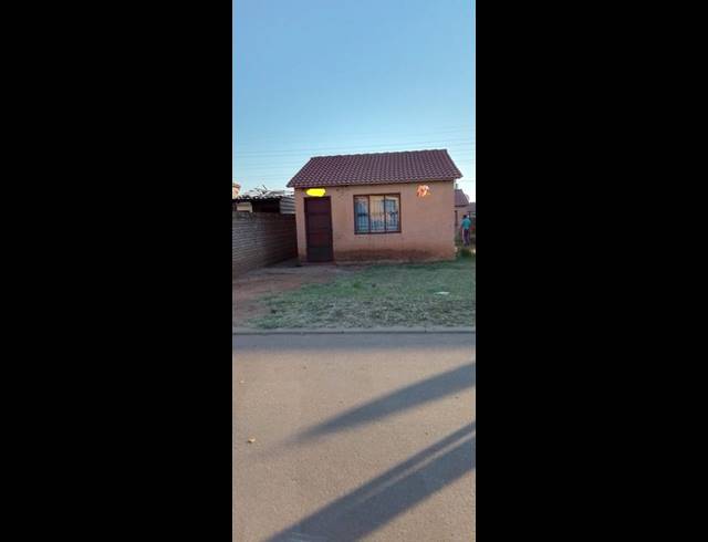 2 BEDROOM HOUSE FOR SALE IN SOSHANGUVE SOUTH
